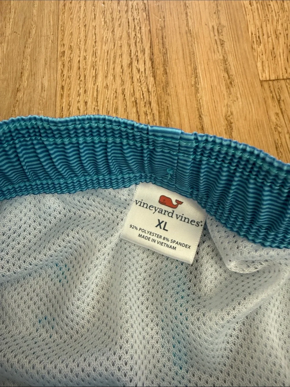 NWOT Vineyard Vines bathing suit